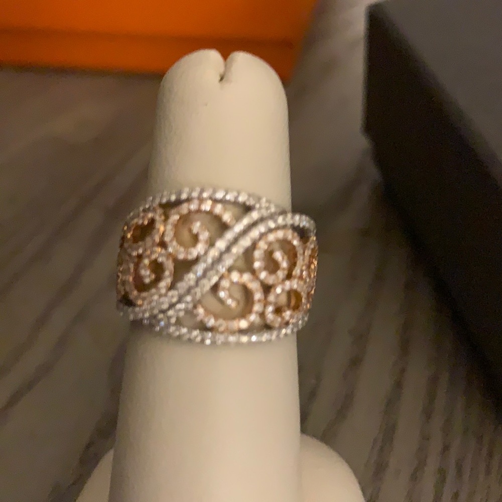 Simon G rose and white gold ring. Mint condition.